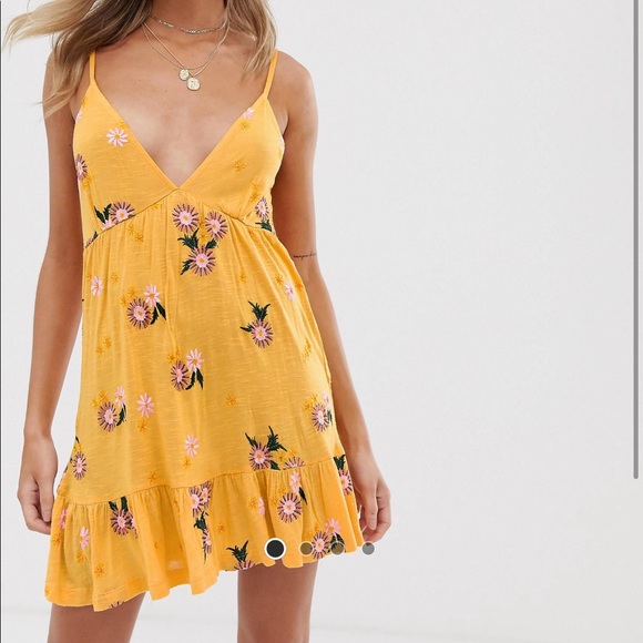 ASOS Dresses & Skirts - NWT embroidered sundress